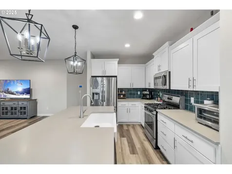 11872 SE Bridal Veil Falls Place Happy Valley OR 97086