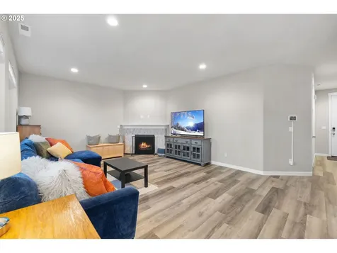 11872 SE Bridal Veil Falls Place Happy Valley OR 97086