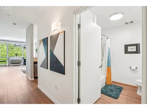 1125 NW 9th Avenue Portland OR 97209