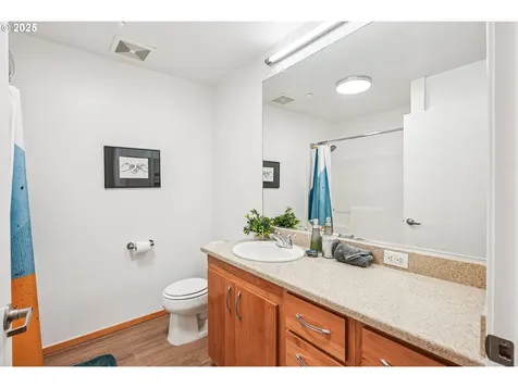 1125 NW 9th Avenue Portland OR 97209