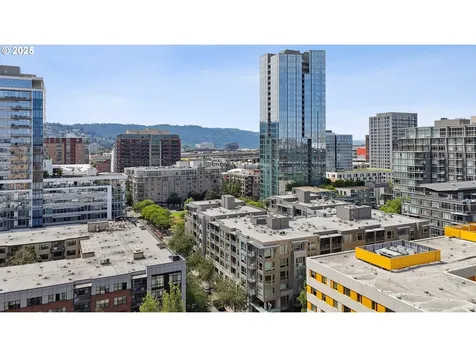 1125 NW 9th Avenue Portland OR 97209