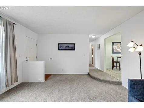 978 Welcome Way Eugene OR 97402