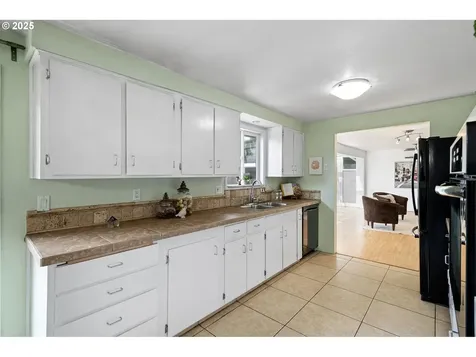 978 Welcome Way Eugene OR 97402