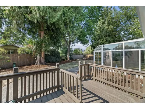 978 Welcome Way Eugene OR 97402