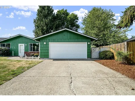 978 Welcome Way Eugene OR 97402