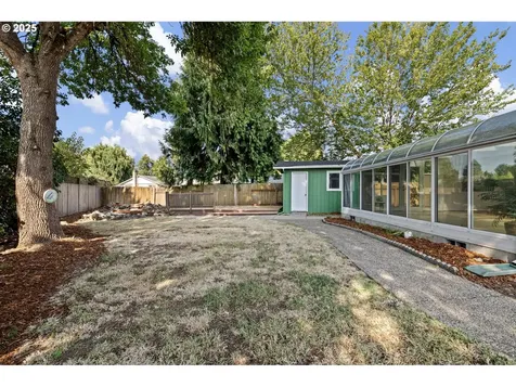 978 Welcome Way Eugene OR 97402