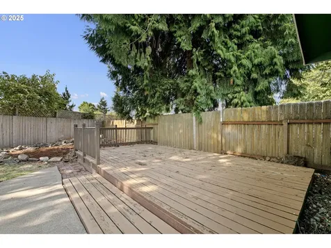 978 Welcome Way Eugene OR 97402