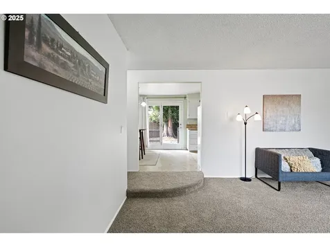 978 Welcome Way Eugene OR 97402