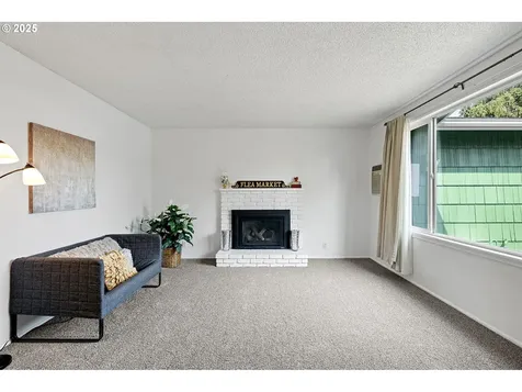 978 Welcome Way Eugene OR 97402