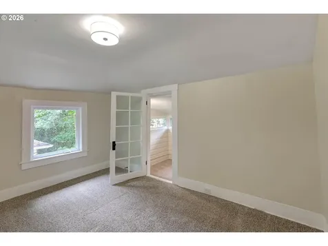 1827 SE Oak Street Portland OR 97214