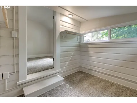 1827 SE Oak Street Portland OR 97214