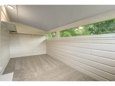 1827 SE Oak Street Portland OR 97214