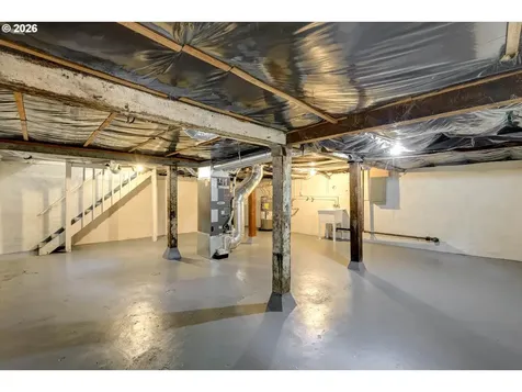 1827 SE Oak Street Portland OR 97214