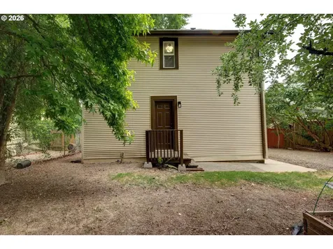 1827 SE Oak Street Portland OR 97214