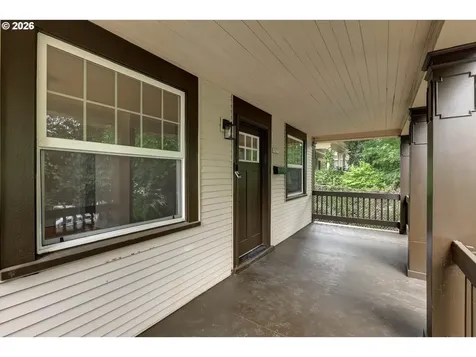 1827 SE Oak Street Portland OR 97214