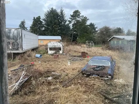 90805 Travis Lane Coos Bay OR 97420