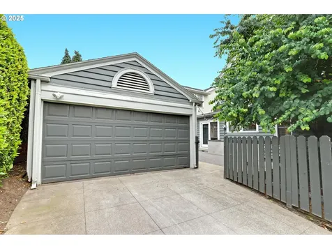 1931 NE Siskiyou Street Portland OR 97212