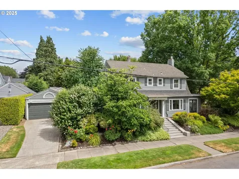 1931 NE Siskiyou Street Portland OR 97212
