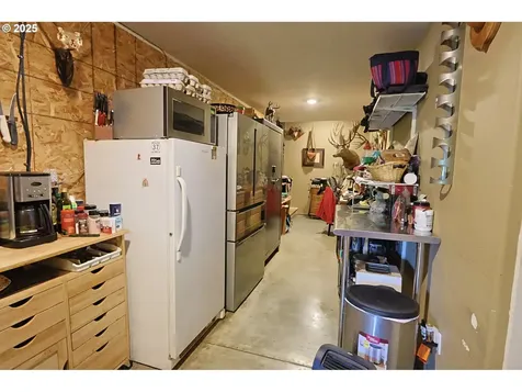 63011 Isthmus Heights Road Coos Bay OR 97420