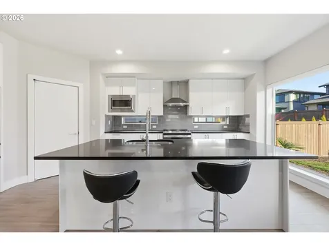 4018 SE 77th Avenue Hillsboro OR 97123