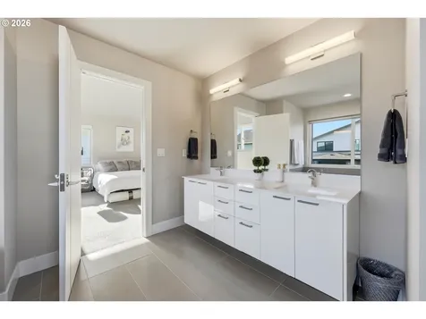 4018 SE 77th Avenue Hillsboro OR 97123