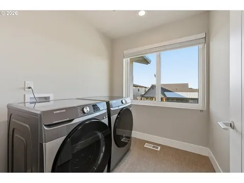 4018 SE 77th Avenue Hillsboro OR 97123