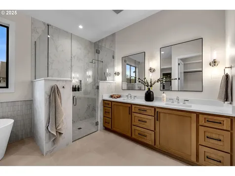 17716 NE 25th Court Ridgefield WA 98642