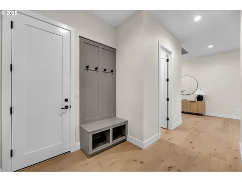 17716 NE 25th Court Ridgefield WA 98642