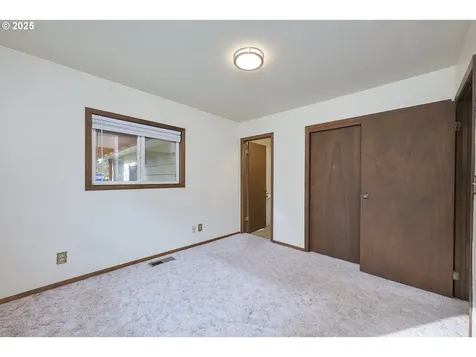 11644 NE San Rafael Street Portland OR 97220
