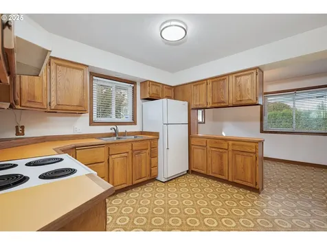 11644 NE San Rafael Street Portland OR 97220