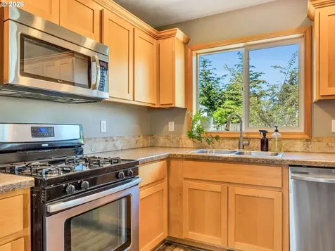 331 SW Jade Place Warrenton OR 97146