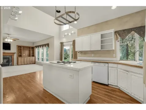 28525 SW Cascade Loop Wilsonville OR 97070