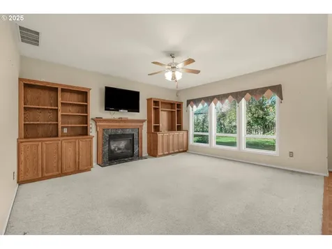 28525 SW Cascade Loop Wilsonville OR 97070