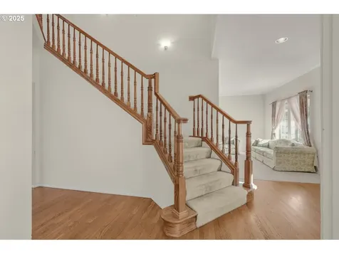 28525 SW Cascade Loop Wilsonville OR 97070