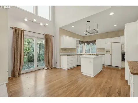 28525 SW Cascade Loop Wilsonville OR 97070