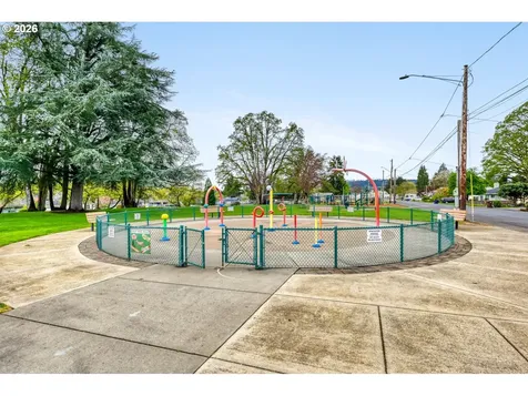 540 E Fairfield Street Gladstone OR 97027