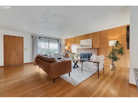 540 E Fairfield Street Gladstone OR 97027