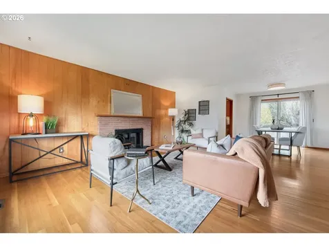 540 E Fairfield Street Gladstone OR 97027
