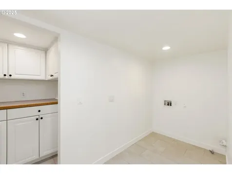 3412 SW 13th Avenue Portland OR 97239