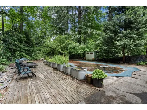 4500 W Burnside Road Portland OR 97210
