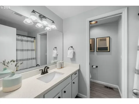 1826 NE 153rd Street Vancouver WA 98686