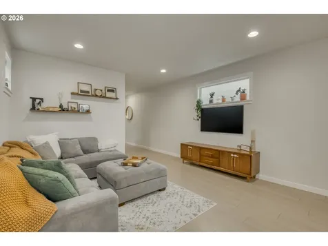 1636 S Mike Drive Newberg OR 97132