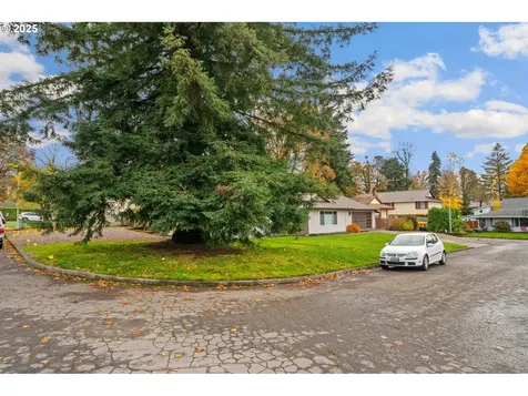 17125 SE Shadow Court Milwaukie OR 97267