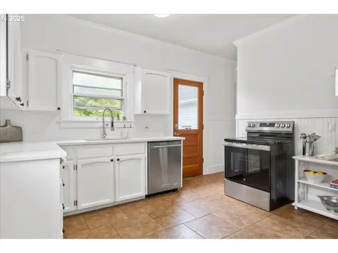 3205 NE 65th Avenue Portland OR 97213