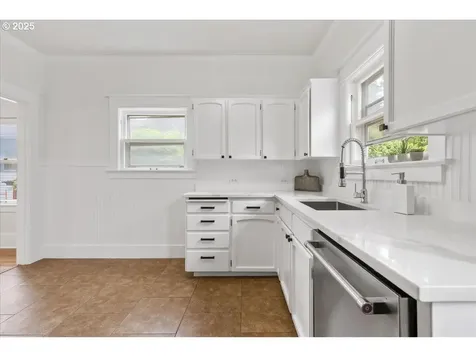 3205 NE 65th Avenue Portland OR 97213