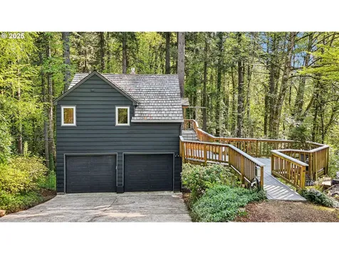 1600 SW Upland Drive Portland OR 97221