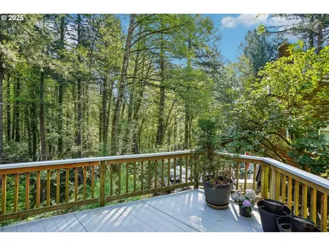 1600 SW Upland Drive Portland OR 97221