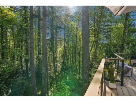 1600 SW Upland Drive Portland OR 97221
