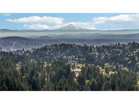 1600 SW Upland Drive Portland OR 97221
