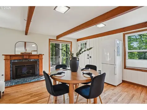 1600 SW Upland Drive Portland OR 97221